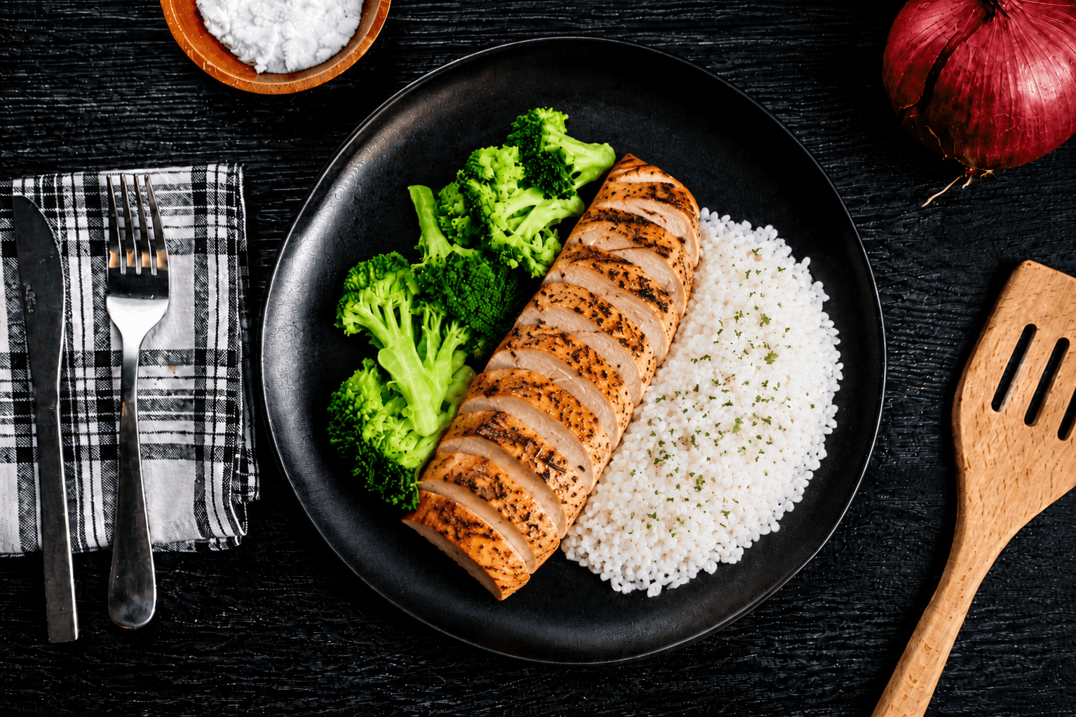 Tender, juicy chicken breast lightly seasoned and grilled to perfection, served with fluffy jasmine rice and fresh steamed broccoli. A clean, wholesome meal packed with lean protein and balanced nutrition for everyday fuel.