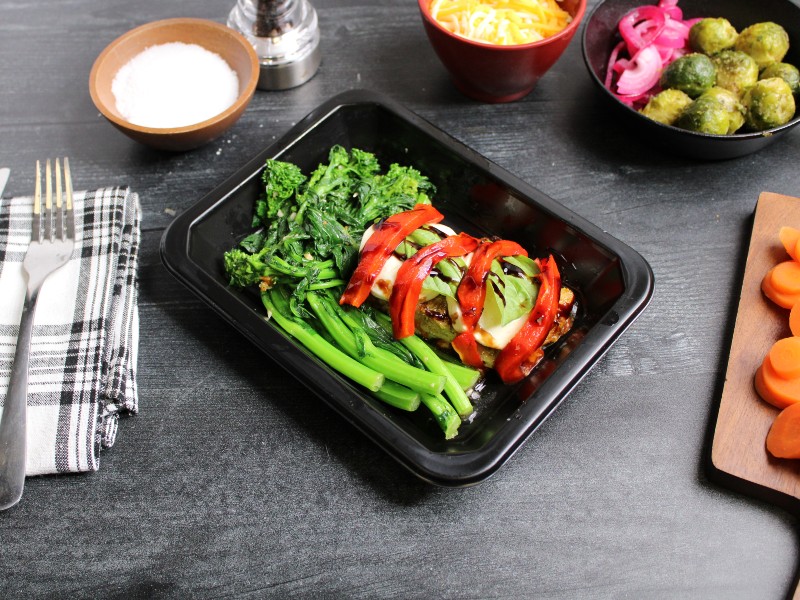 Clean Eats Meal Prep Balsamic Chicken & MOzzarella
