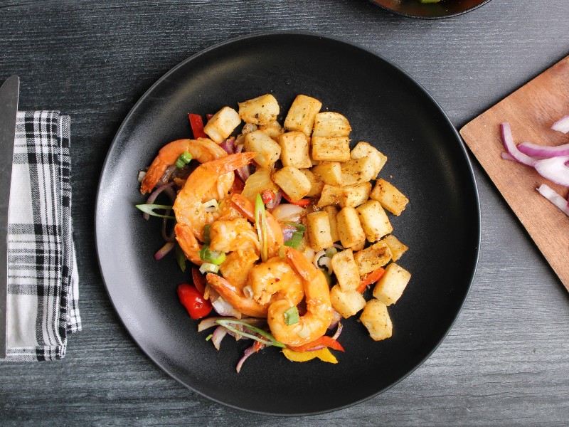 Clean Eats Meal Prep Buffalo Garlic Shrimp