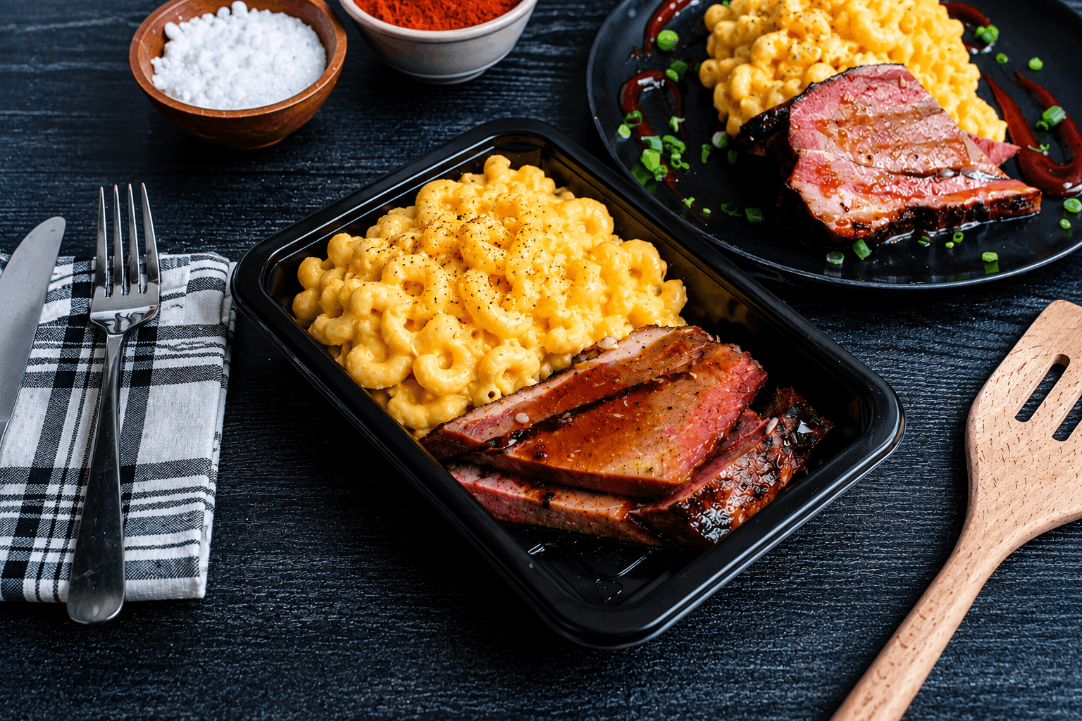 Slow-smoked Texas-style beef brisket finished with a sweet and smoky house-made BBQ glaze, paired with pasta coated in a creamy three-cheese sauce.