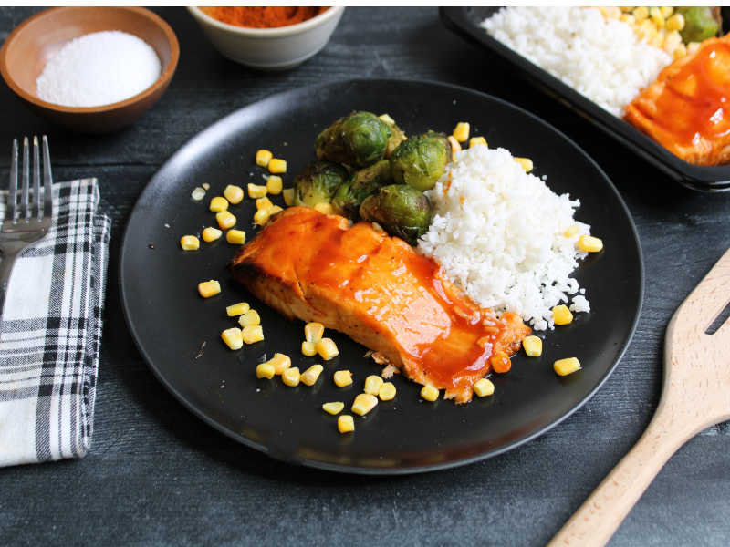 Clean Eats Meal Prep Sriracha Honey Salmon