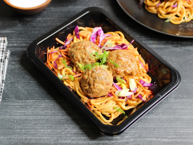 Clean Eats Meal Prep Thai Peanut Chicken Meatballs